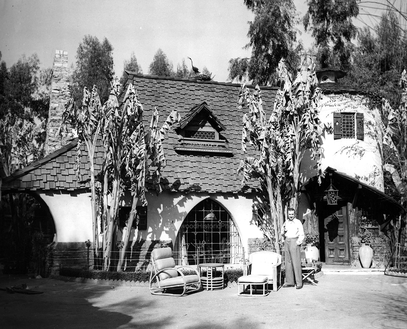 Toluca Lake 1942 Bela Lugosi at his Estate in Toluca Lake wm.jpg